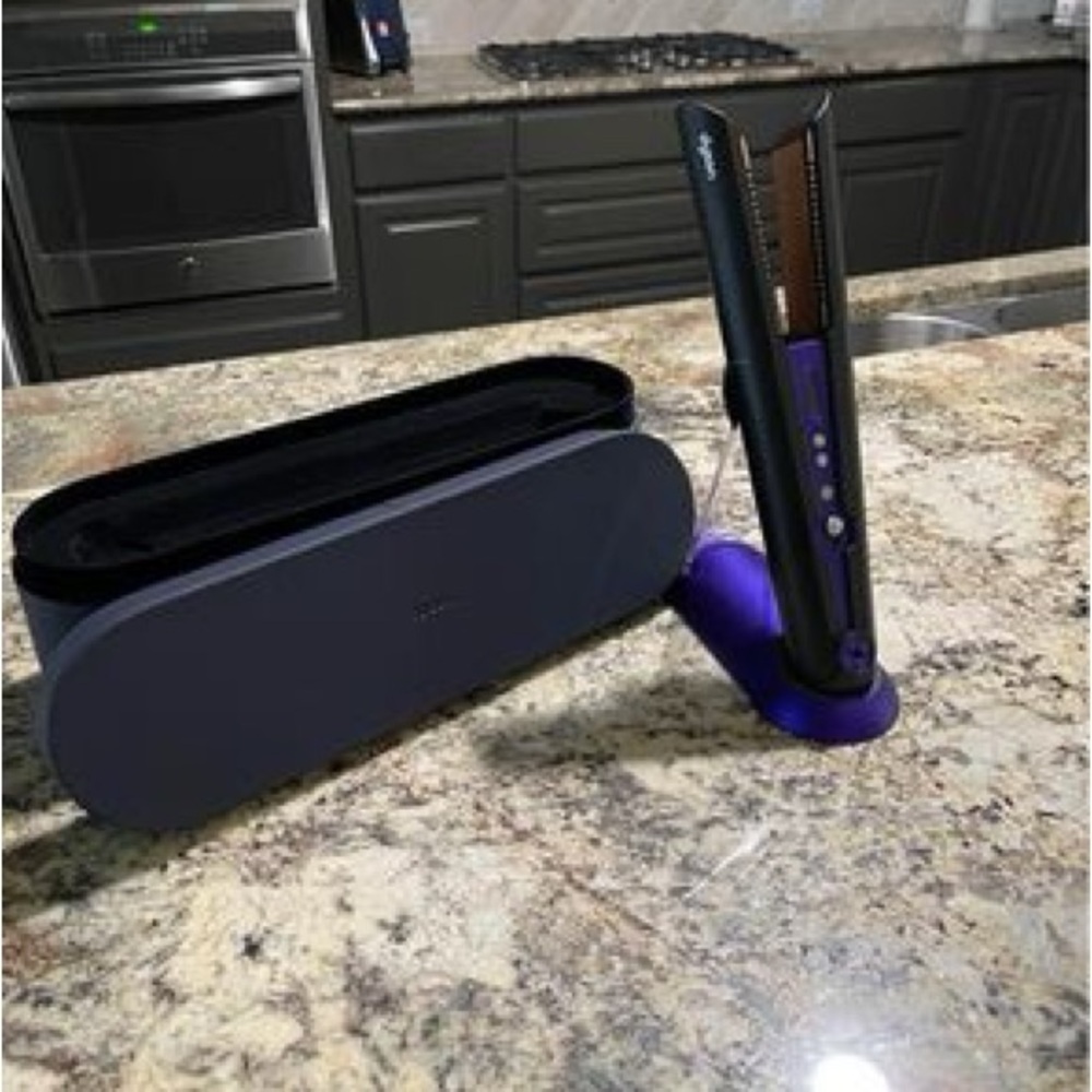 Dyson Corrale hair straightener